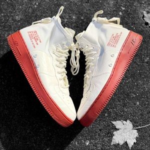 Nike SF Air Force 1 Mid